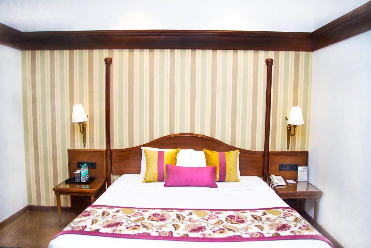 Shervani Hilltop Resort Nainital Dış mekan fotoğraf