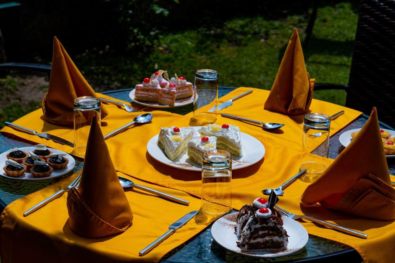 Shervani Hilltop Resort Nainital Dış mekan fotoğraf
